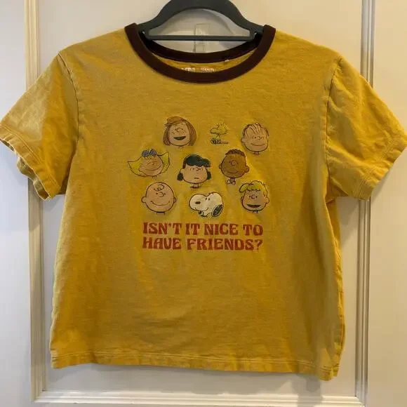 Uniqlo Peanuts Size Small Peanuts Gang Graphic Tee Snoopy Lucy Charlie Brown - Picture 2 of 5